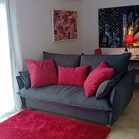 El Estudio De Mariposas,sofa Cama , Cocina Y Bano Apartamento